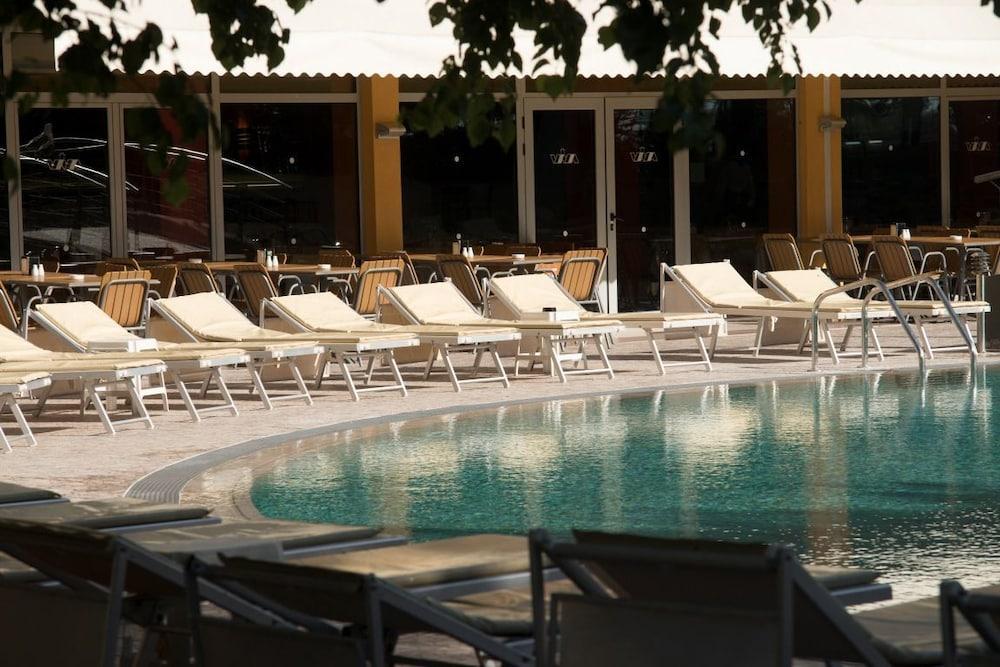 Hvd Viva Club Ultra - Private & Free Parking 4* Златни пясъци